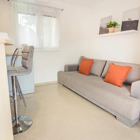 Apartament With An Old Town View *